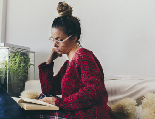 Lecture et solitude : pourquoi lire aide à se sentir mieux